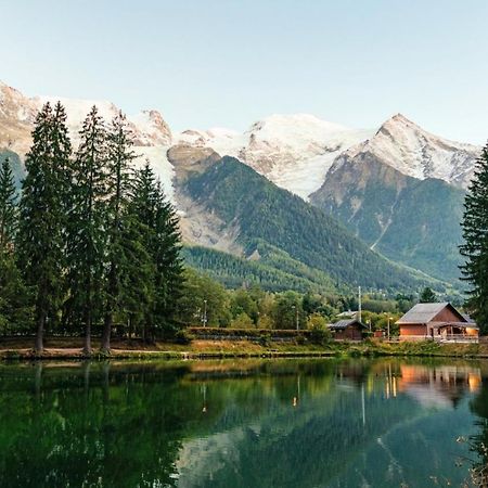 Apartment Au Bon Coin - Luxury Chamonix Hidden Haven, Mont Blanc View, Hot Tub And Garden Buitenkant foto