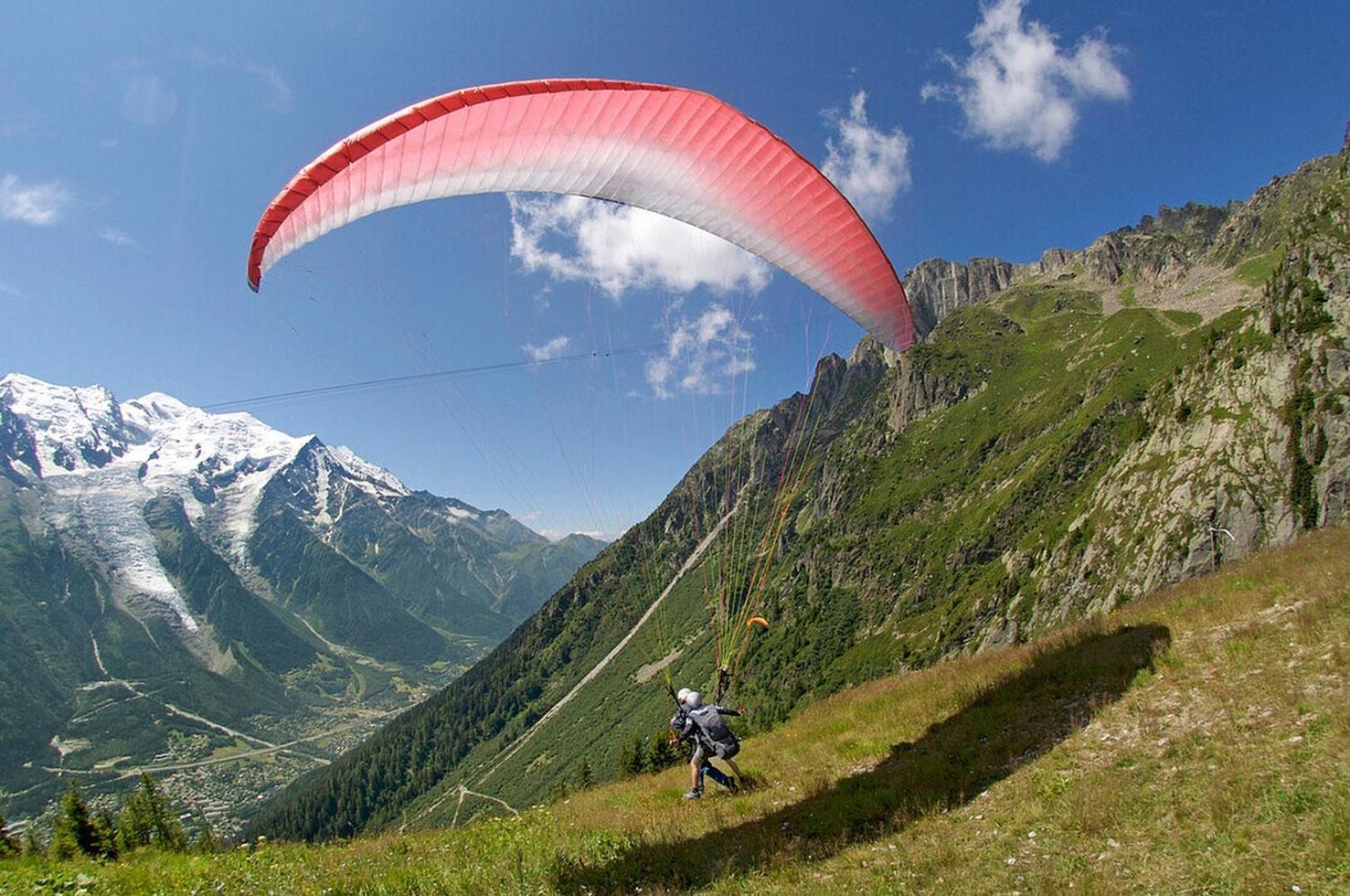 Apartment Au Bon Coin - Luxury Chamonix Hidden Haven, Mont Blanc View, Hot Tub And Garden Buitenkant foto