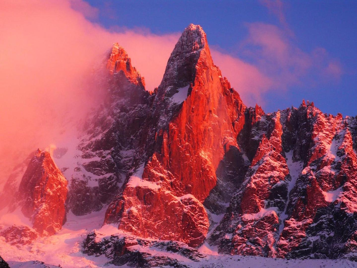 Apartment Au Bon Coin - Luxury Chamonix Hidden Haven, Mont Blanc View, Hot Tub And Garden Buitenkant foto