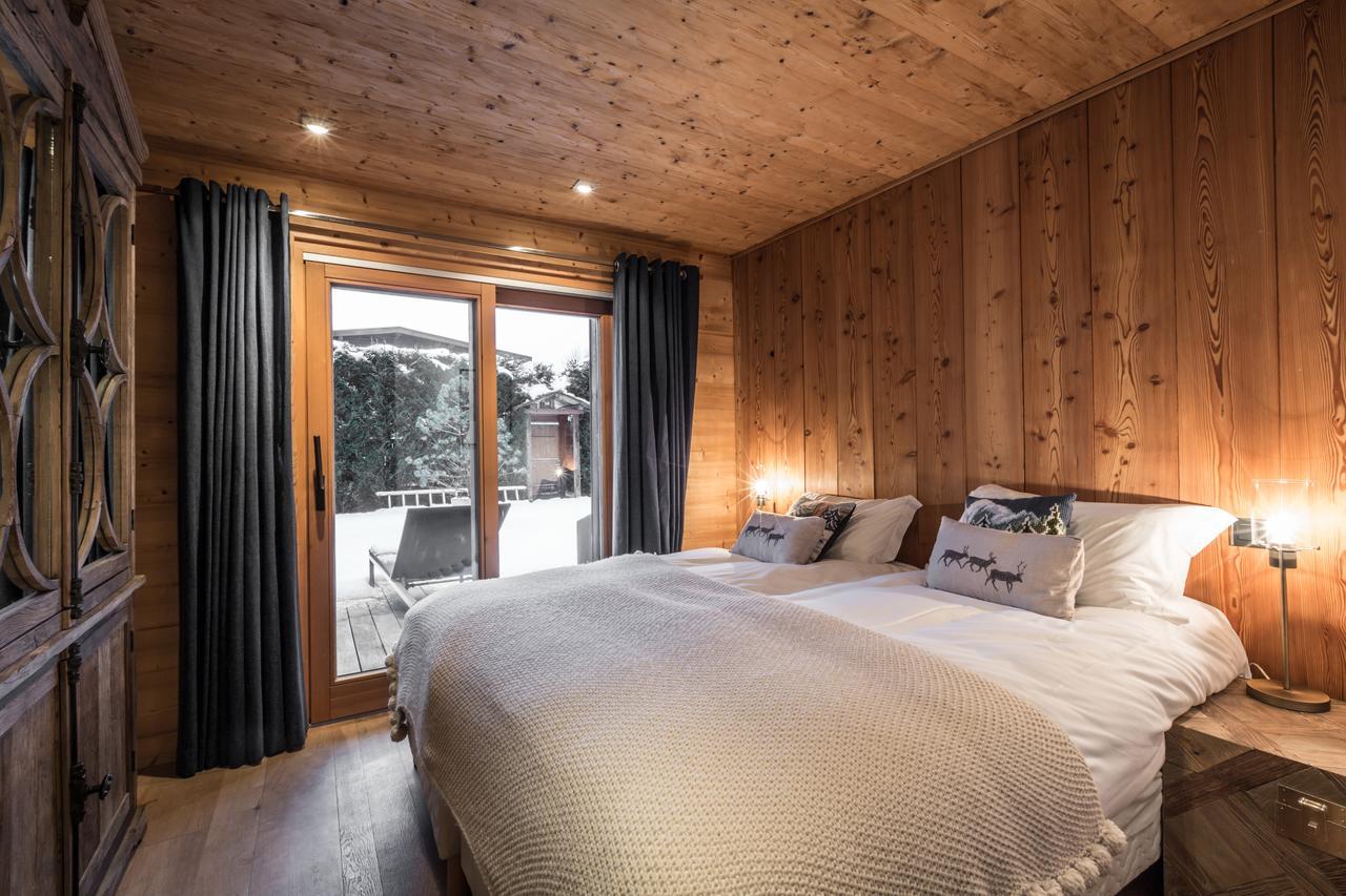 Apartment Au Bon Coin - Luxury Chamonix Hidden Haven, Mont Blanc View, Hot Tub And Garden Buitenkant foto