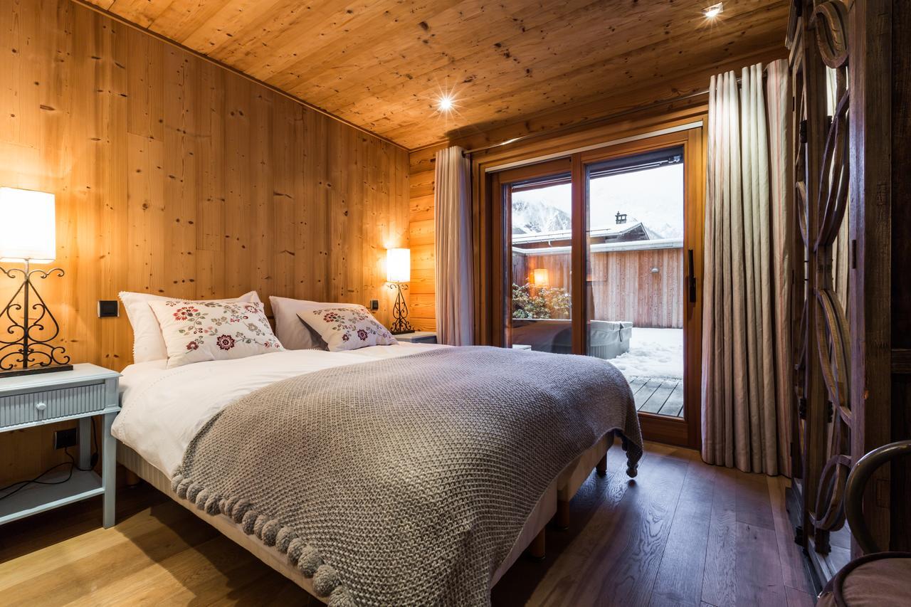 Apartment Au Bon Coin - Luxury Chamonix Hidden Haven, Mont Blanc View, Hot Tub And Garden Buitenkant foto